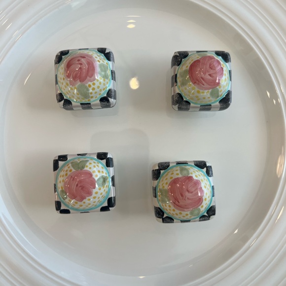 MacKenzie-Childs Petit Four Square Rose Majolica Decorative Knob Set 4 - Picture 2 of 7